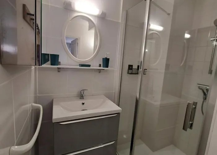 Apartment Calme Et Idealement Situe *